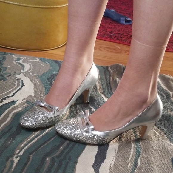 VTG M'Lady Silver Sequined Dorothy Heels - Picture 7 of 8